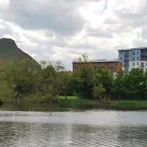 Apartment Lochend Park View 